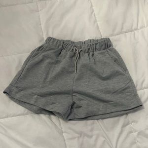 Romwe Grey Shorts Size Small